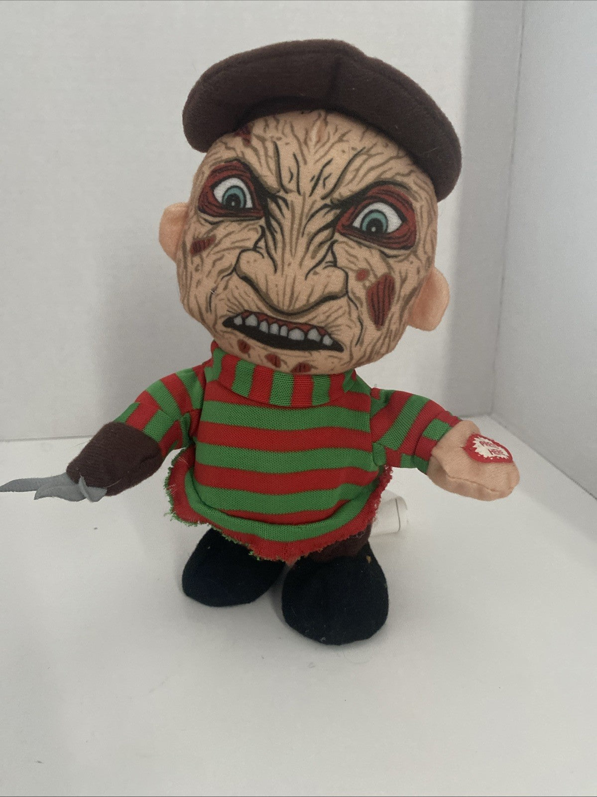 Freddy Krueger A Nightmare On Elm Street Tiny Terror Talking Electronic Doll Wor