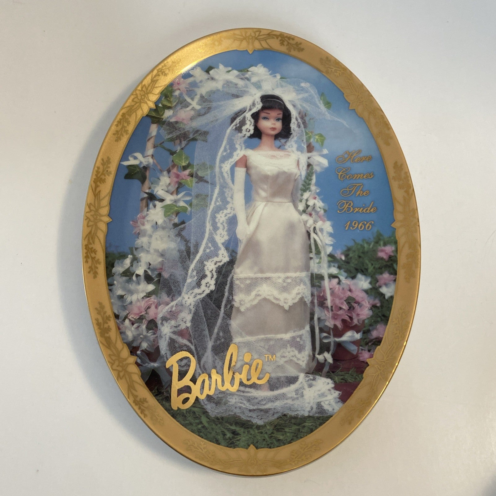 Enesco Barbie Collectors Plate Here Comes The Bride 1966 Limited Edition #11394