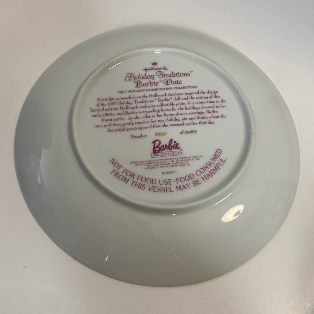 Holiday Traditions Barbie Plate -1997. #8567. 1997 holiday homecoming collection