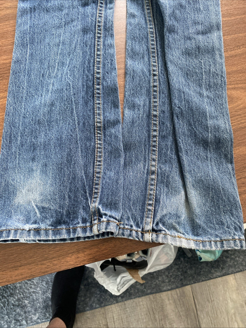 Levis Jeans Womens Size 12R Blue 514 Slim Straight Leg Mid Rise Dark Wash 26x26