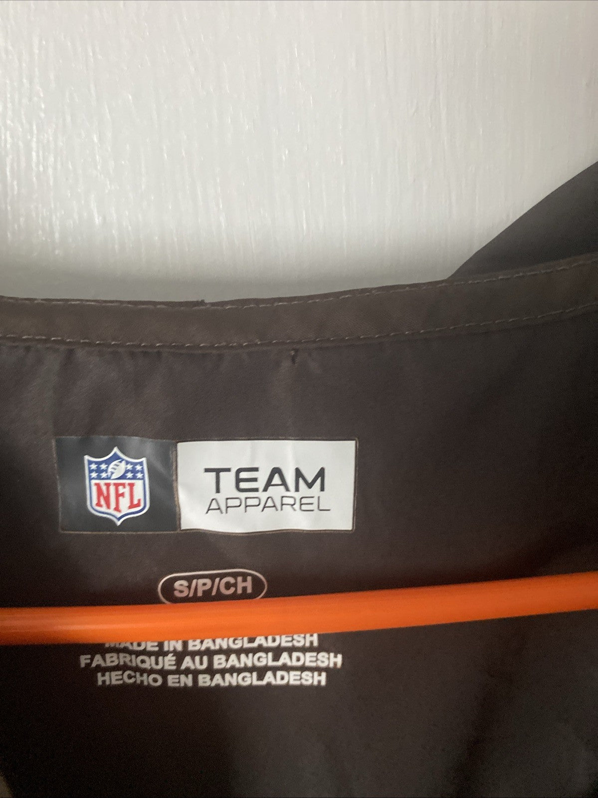 Cleveland Browns Brown, NFL Team Apparel Lightweight Windbreaker Jacket Size S