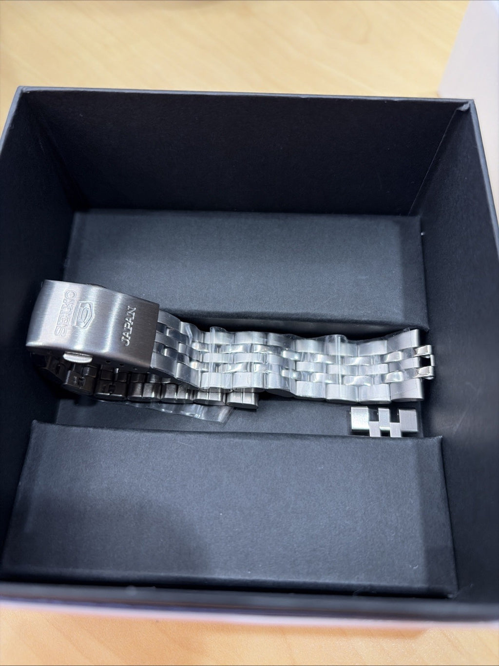 SEIKO 5 SNKL23 SNKL23J1 21 Jewels Automatic Japan Made 30m Stainless Steel