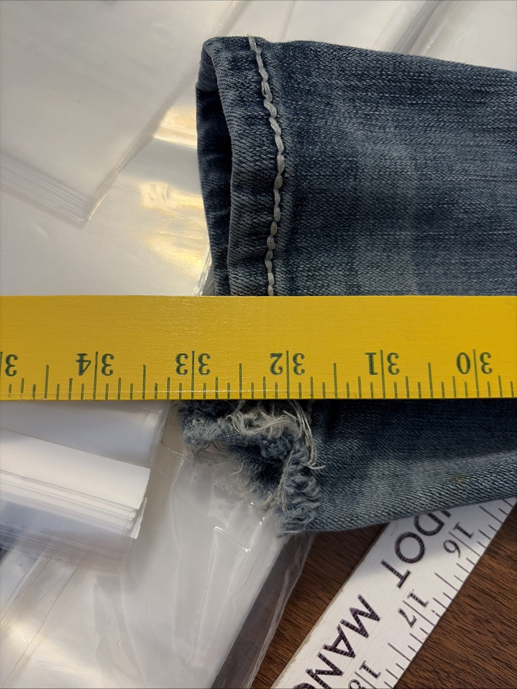 Grace In LA Women’s Distressed Denim Jeans Size 25