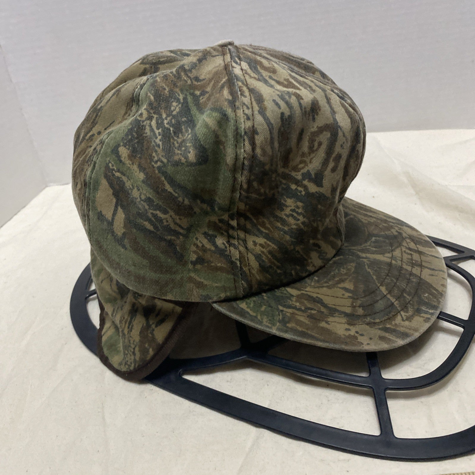 Vtg Camo Hunting Hat w Ear Flaps Made In USA Realtree Lined Large