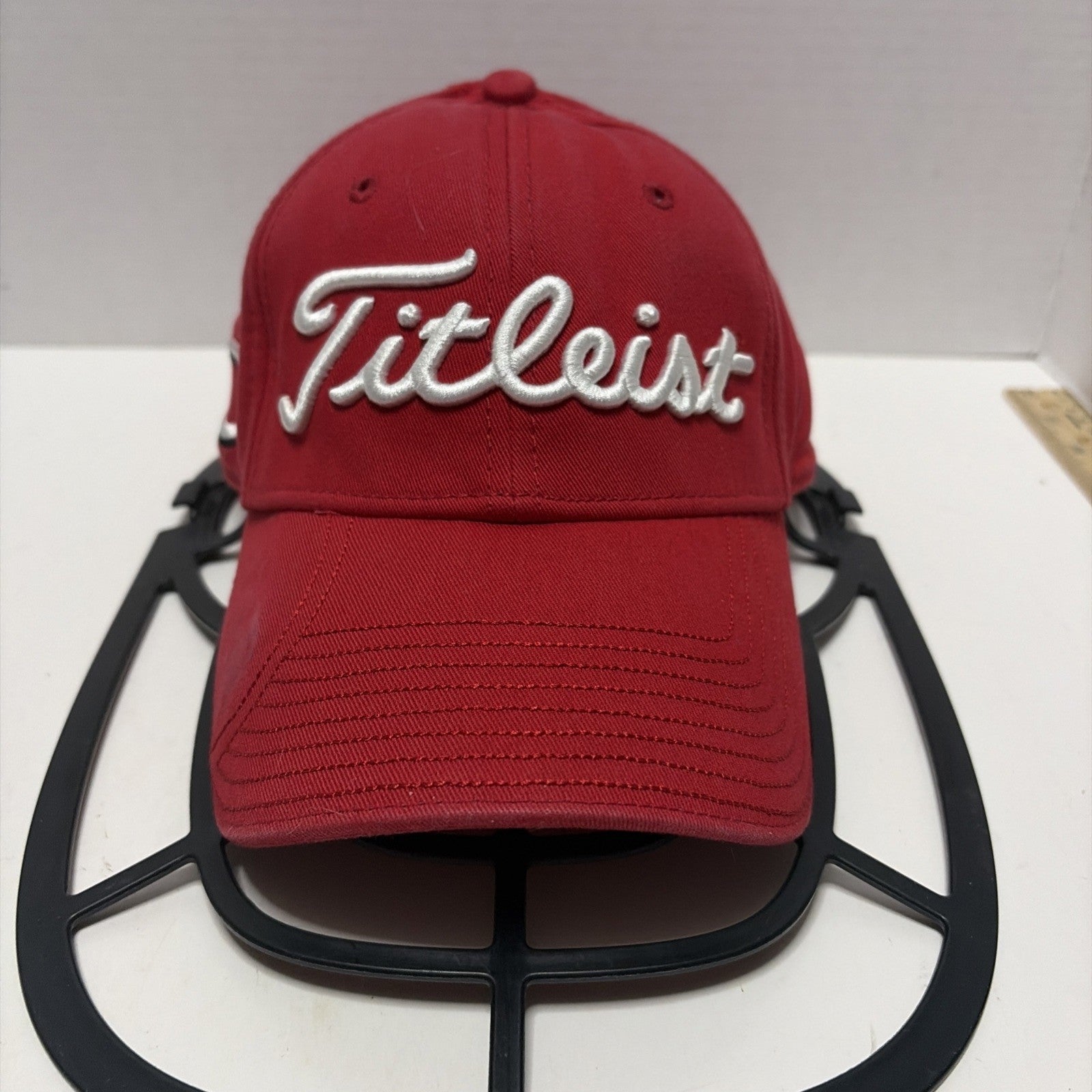 Titleist New Era MLB Cincinnati Reds Logo Golf Hat Cap Strapback NO BALL MARKER
