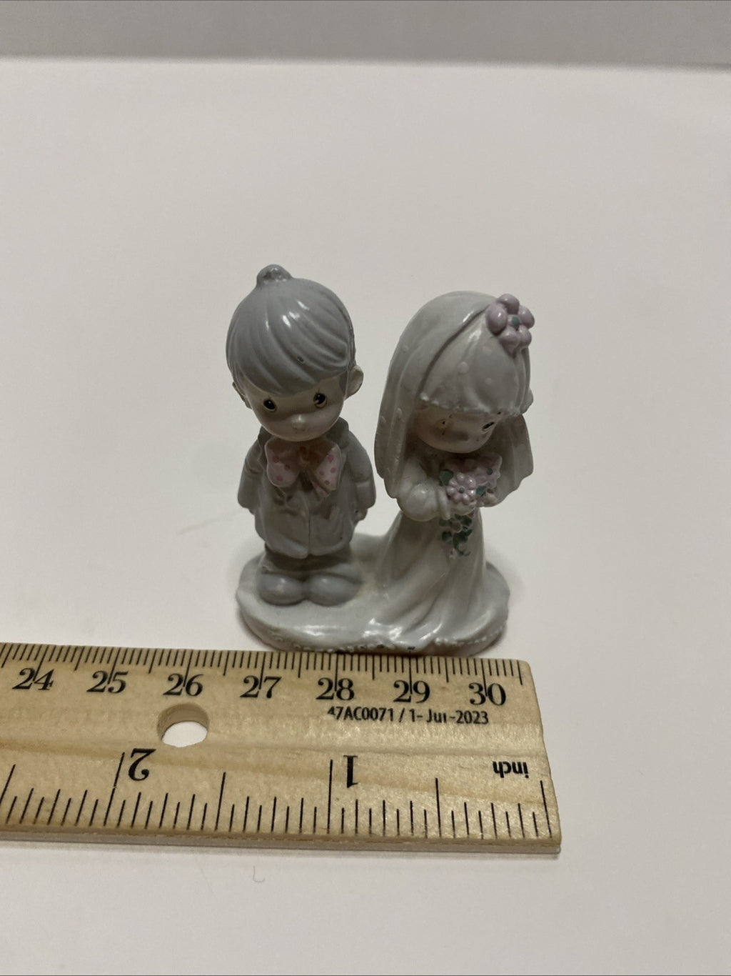 1990 Precious Moments Cast Metal Miniature Bride & Groom Figurine Wedding 2"tall
