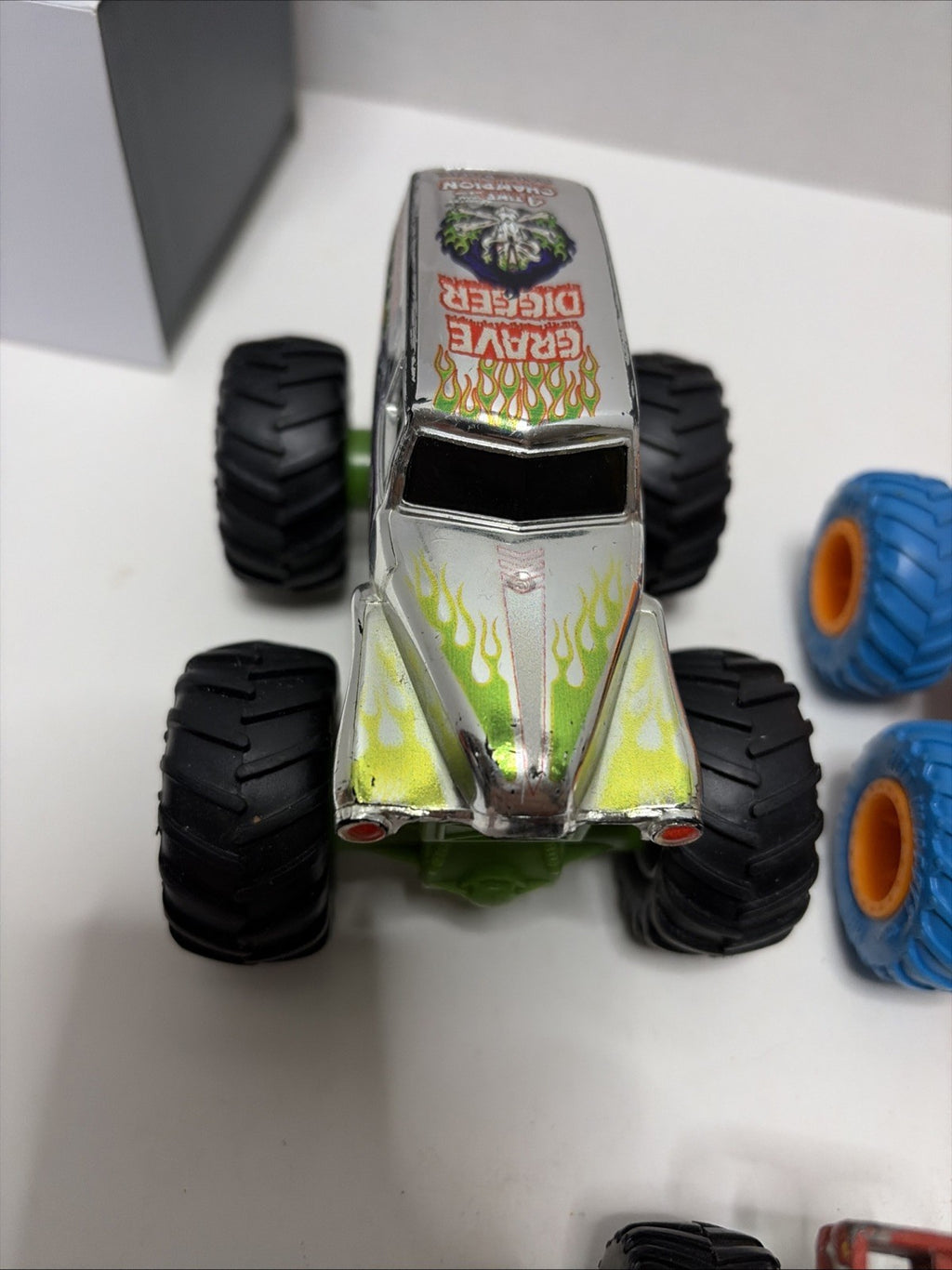 Monster Jam Lot Of 6 Diecast 1:64 Scale Monster Trucks