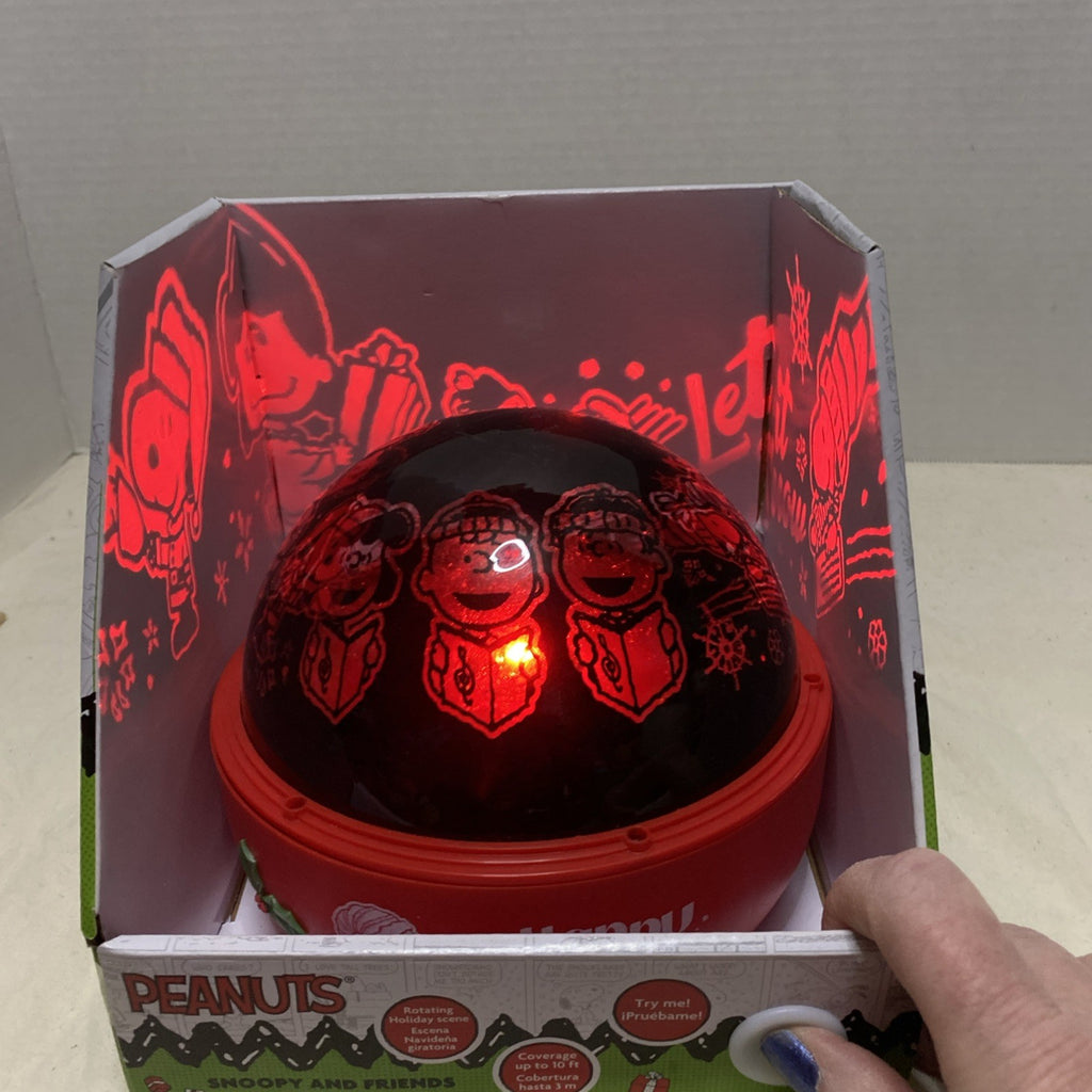 Peanuts Snoopy LED Shadow Lights Christmas Rotating Light Show New