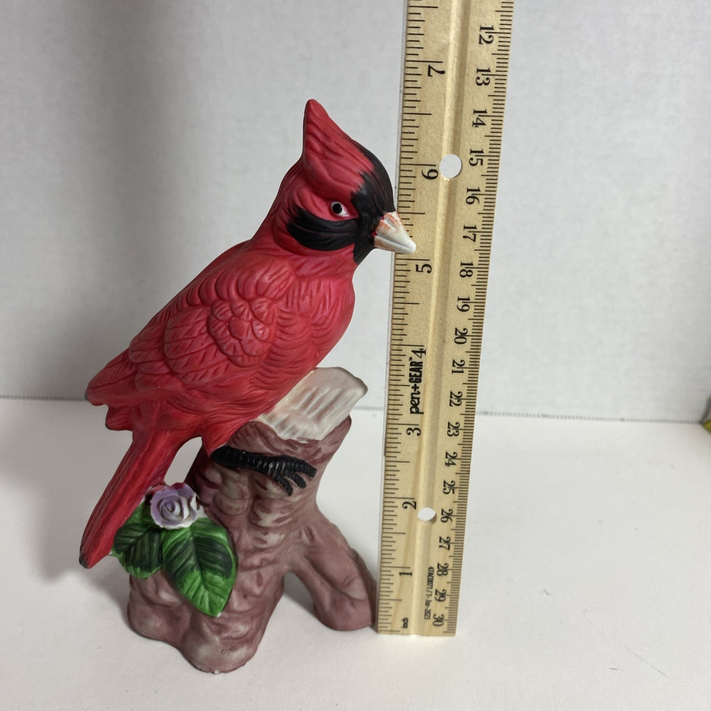 6.75" Tall Cardinal Figurine: Handpainted: Made in Taiwan: NO CHIPS