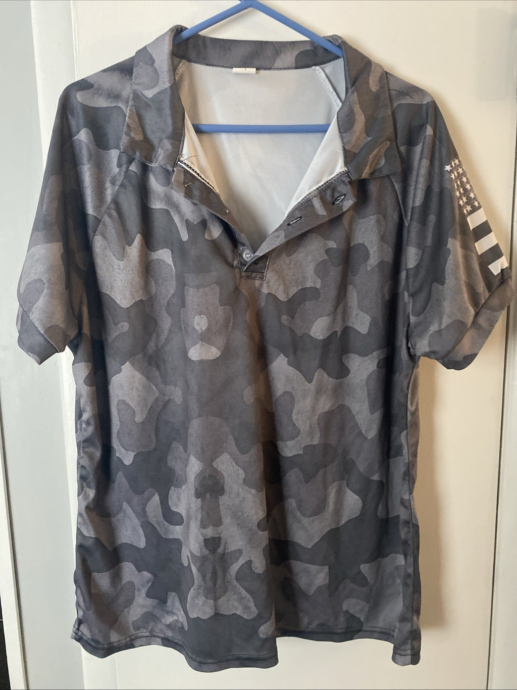 Men’s polo gray camouflage short sleeve shirt flag left sleeve size large