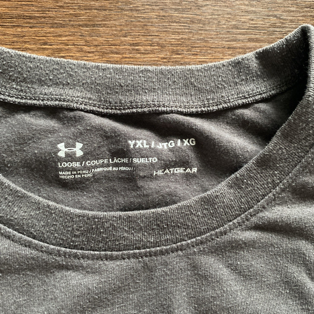Under Armour youth extra large baseball T-shirt