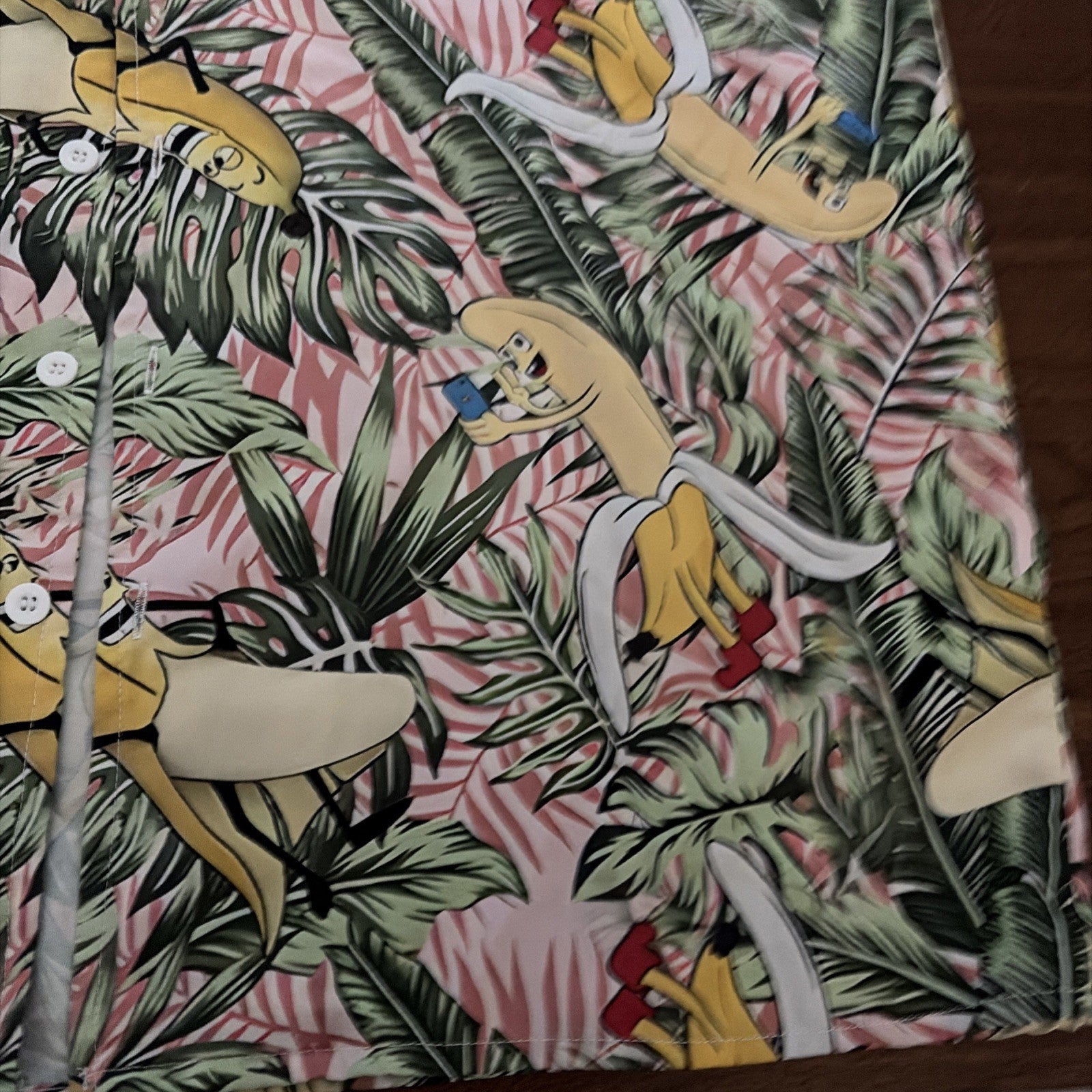 Men’s Extra Large Hawaiian Button-Down Short Sleeve Shirt Happy Banana Print