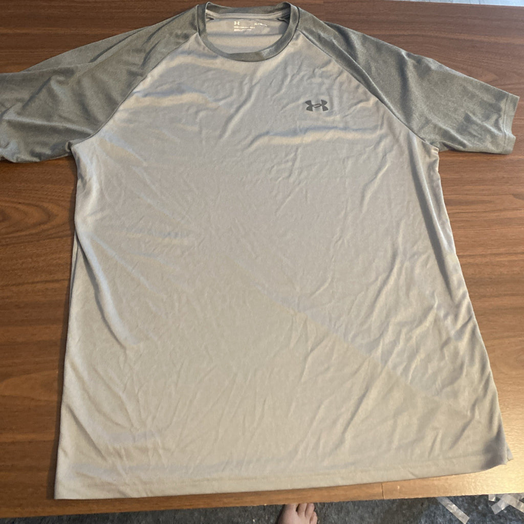 Under Armour extra-large sweat wicking T-shirt short sleeve gray
