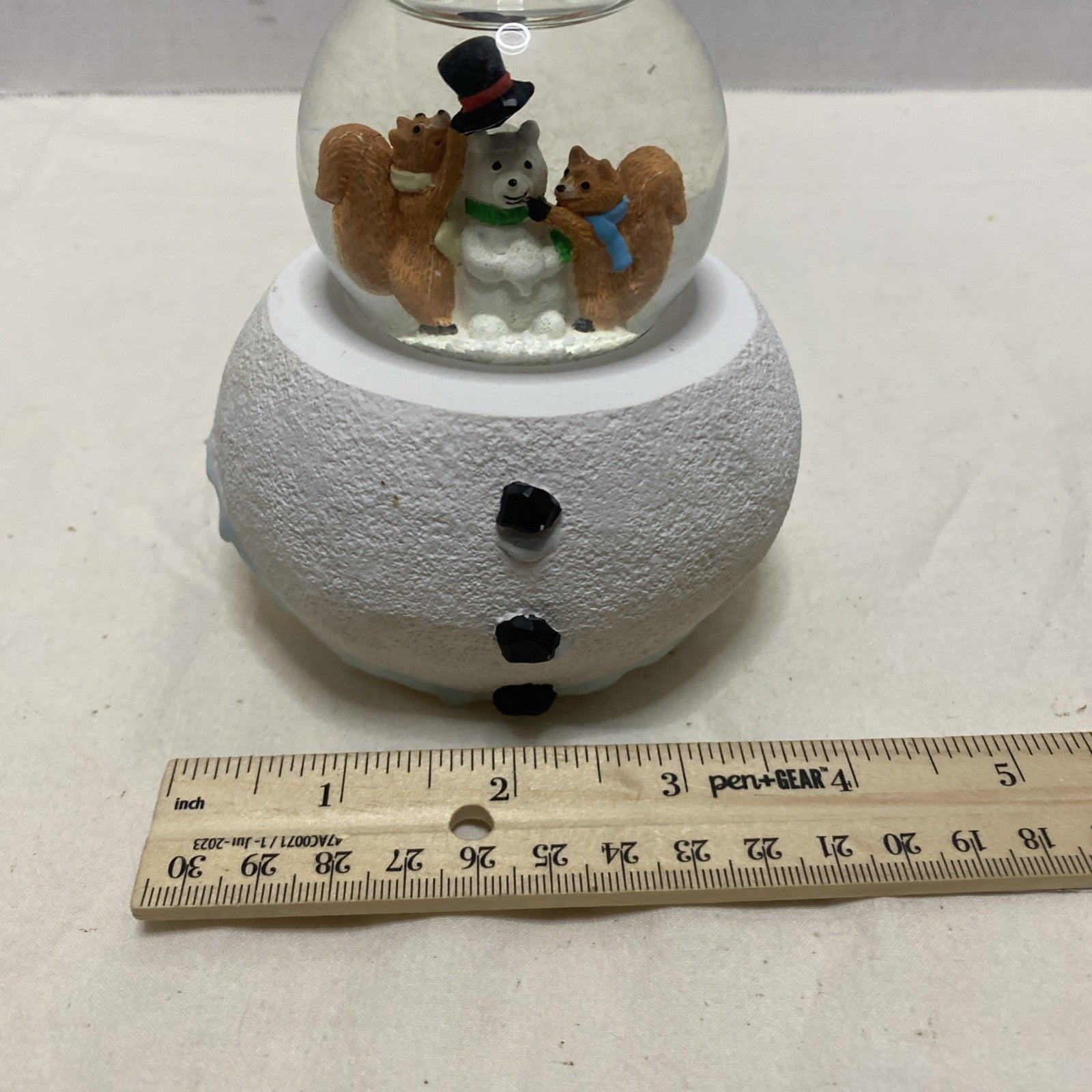Squirrels Snow Globe;  Table Top Christmas Decor