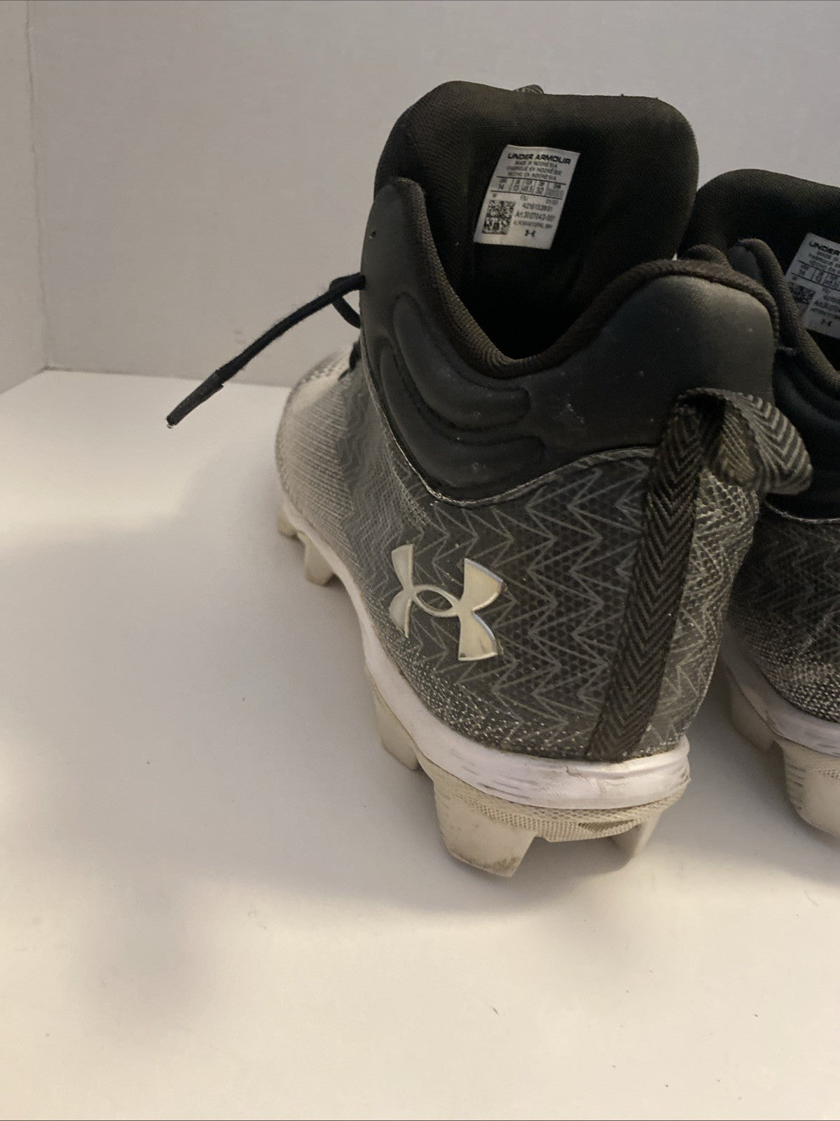 Under Armour Football Cleats- Great Shape! Men's 14. Need In-soles