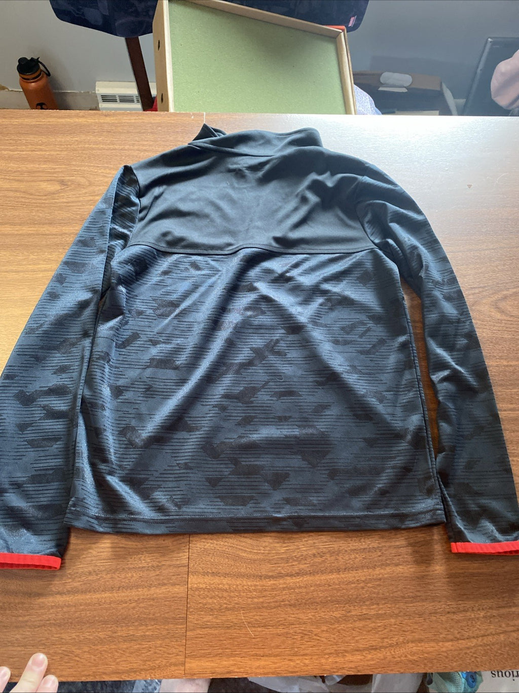 Under Armour youth extra-large quarter zip heat gear long sleeve black