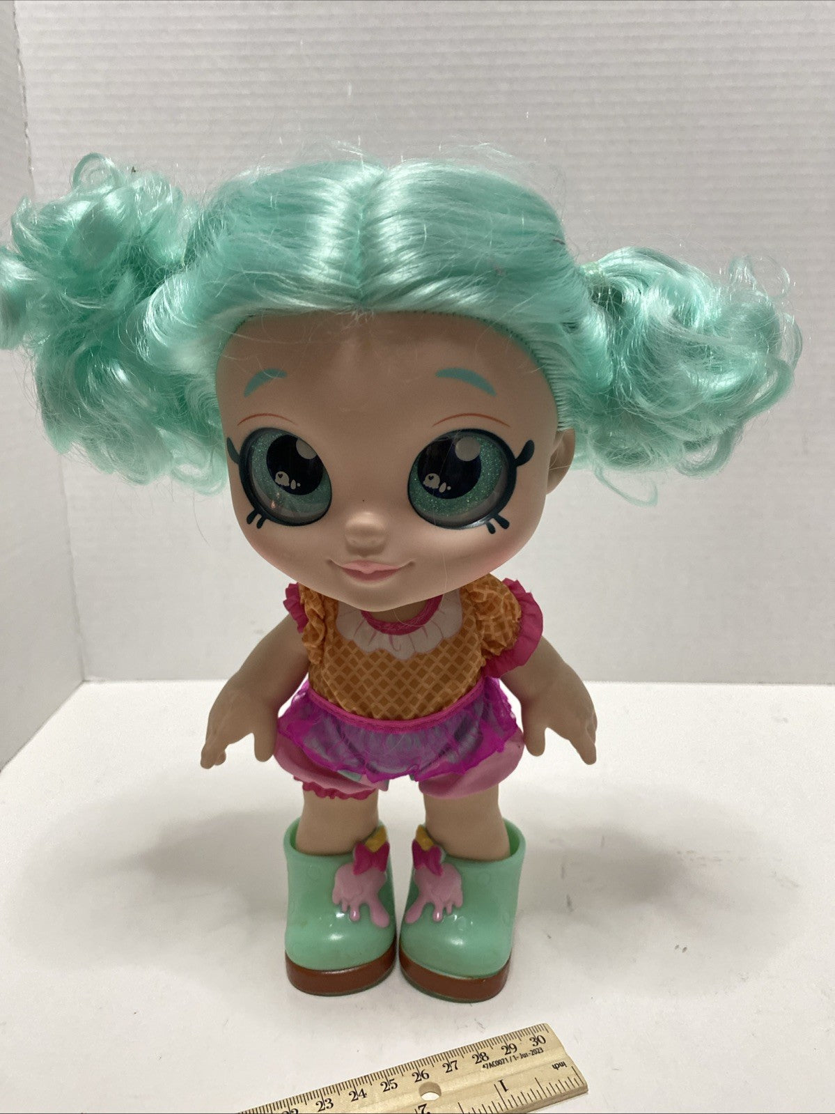 Big Eyes Doll Kindi Kids Peppa MINT Glittery Eye 10" Moose