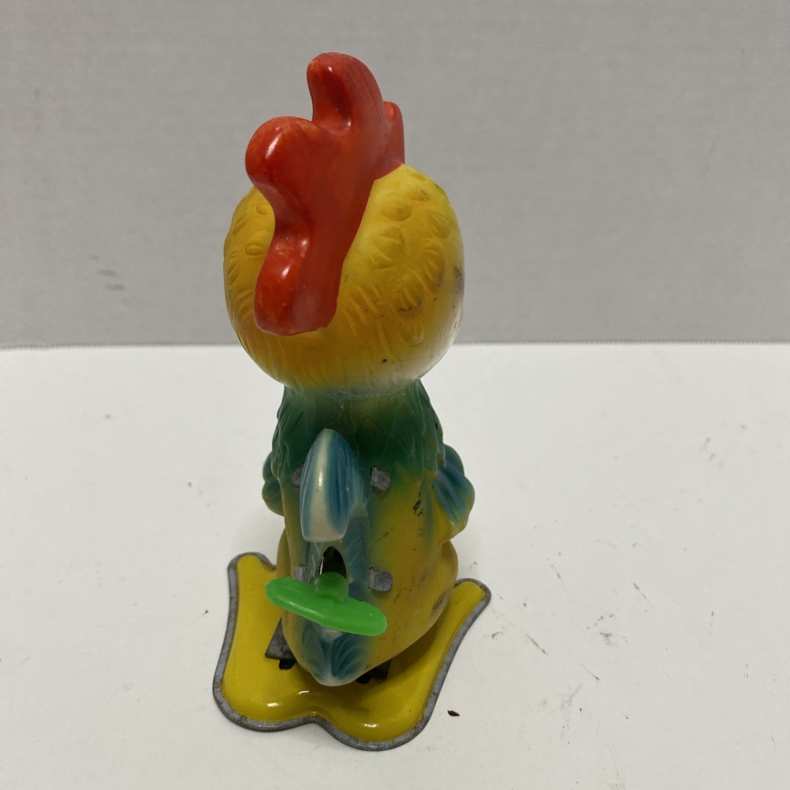VERY RARE EASTER UNLIMITED, INC MADE IN JAPAN HAND PAINTED TIN TOY CHICKEN!