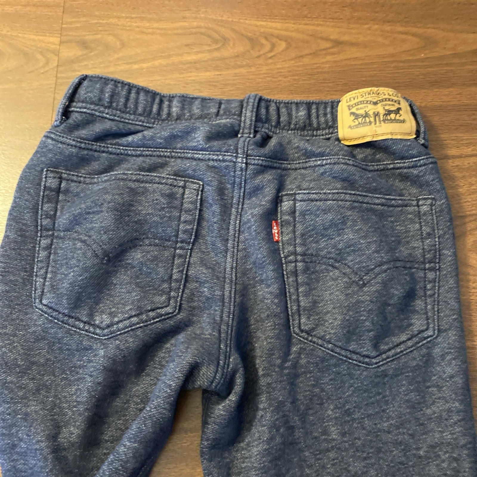 Levi knit jogger size large long pants
