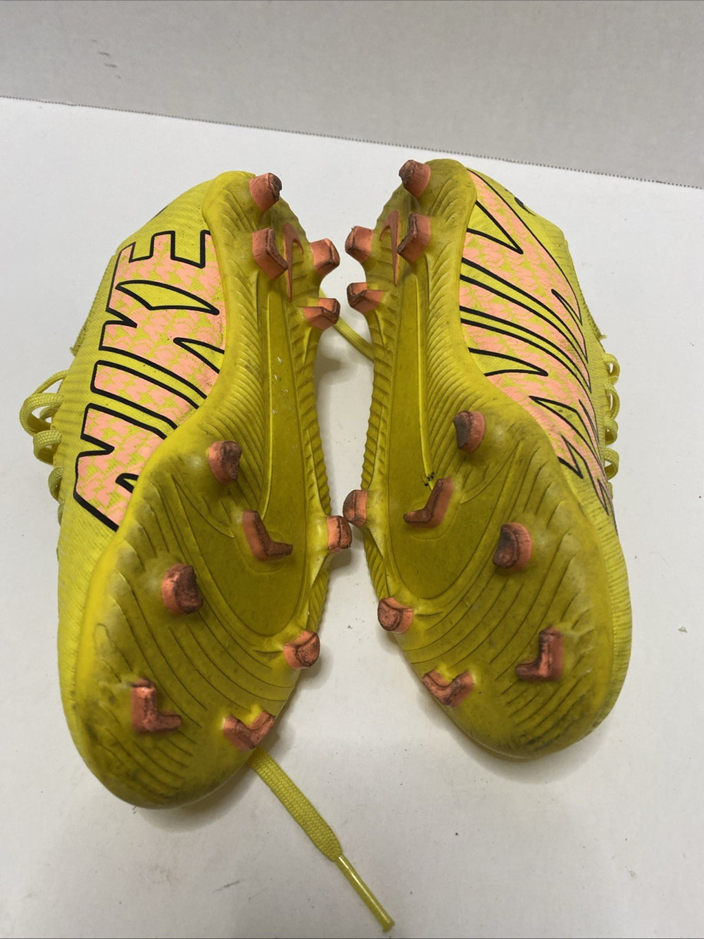 Nike Mercurial Vapor 15 Club MG 'Lucent Pack' Soccer Cleats Size 3.5 Y