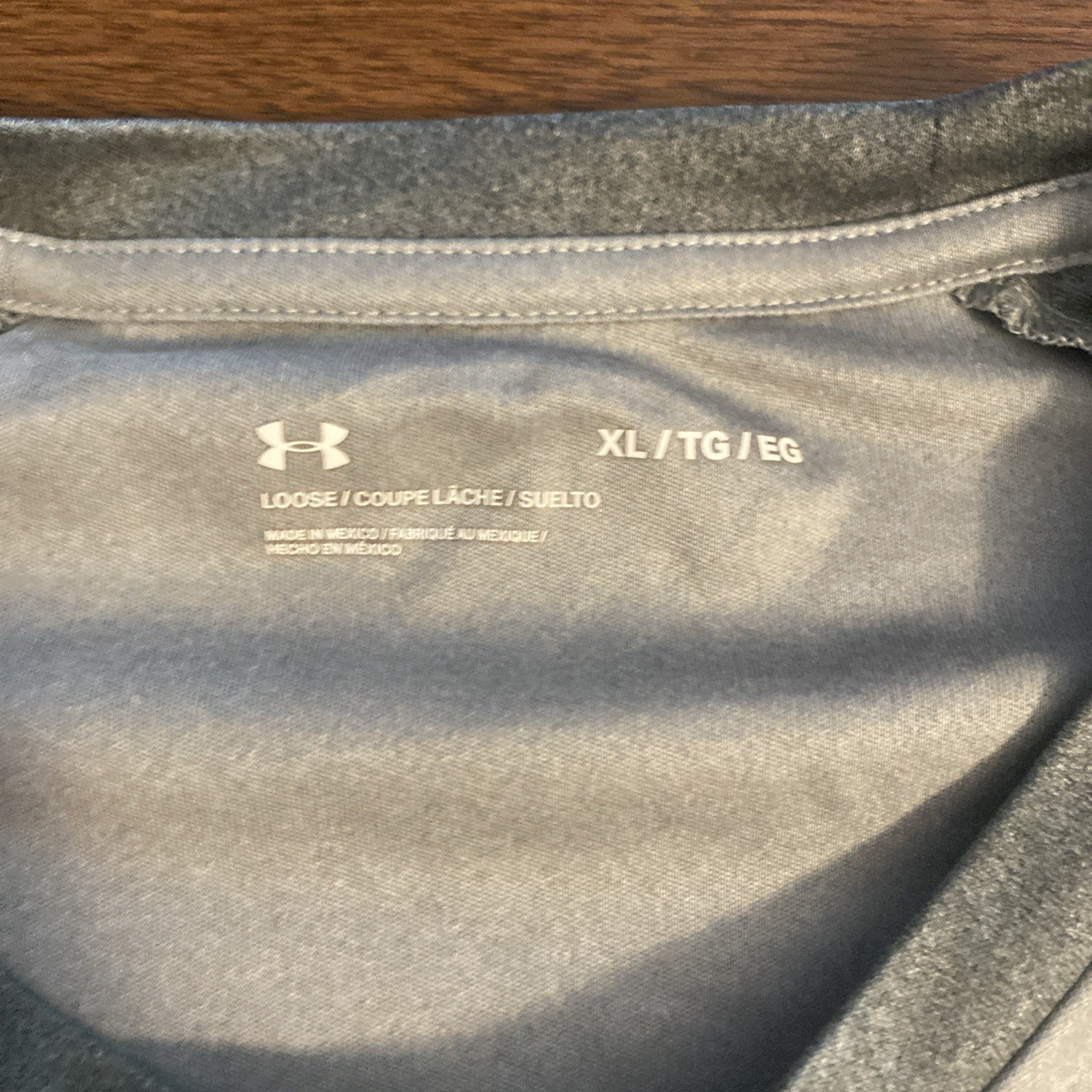 Under Armour extra-large sweat wicking T-shirt short sleeve gray