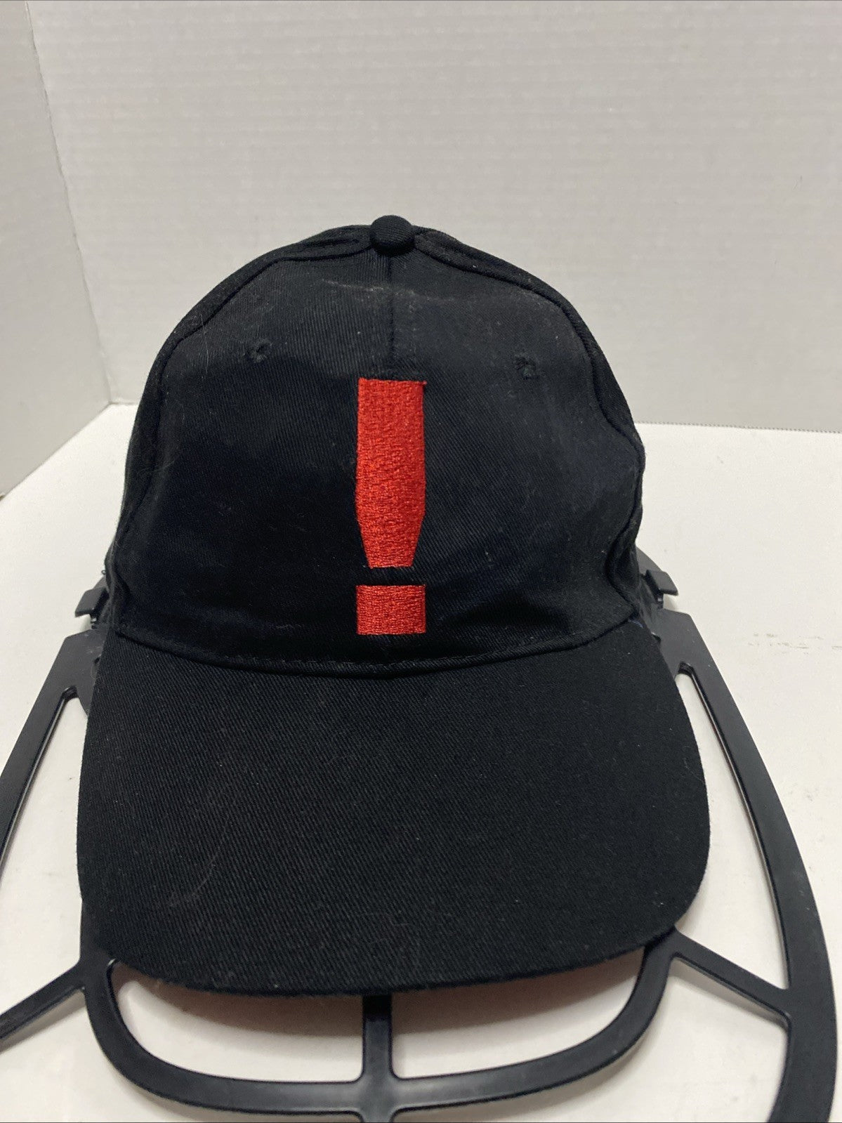 Loot Crate Alert 99.99 Video Gaming Metal Gear Solid Alert Hat New NOS 2017