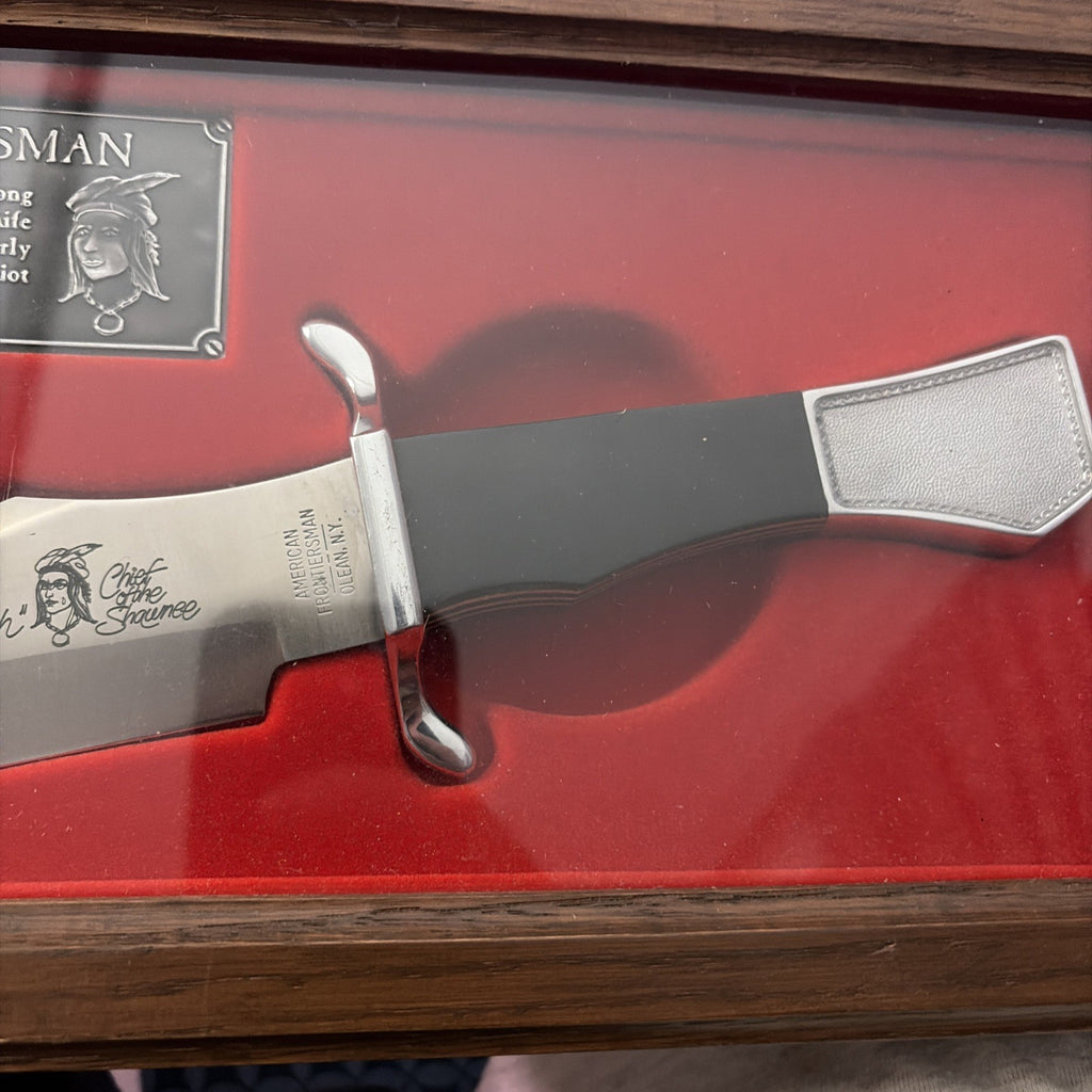 US 1973-75 ALCAS Limited Edition AMERICAN FRONTIERSMAN Fighting Knife & Box