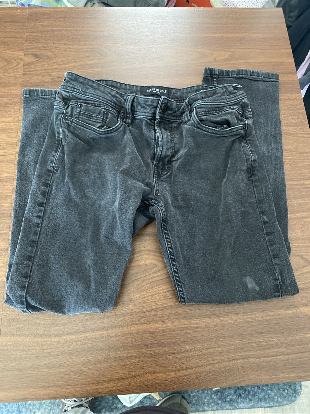 Kenneth Cole Men’s Size 32 X 30 Black Denim Slim Fit Jeans READ