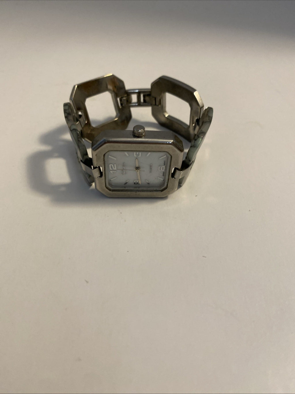 Geneva Platinum Watch Women 28mm Silver Tone Tortoise Band New Battery 7.75"