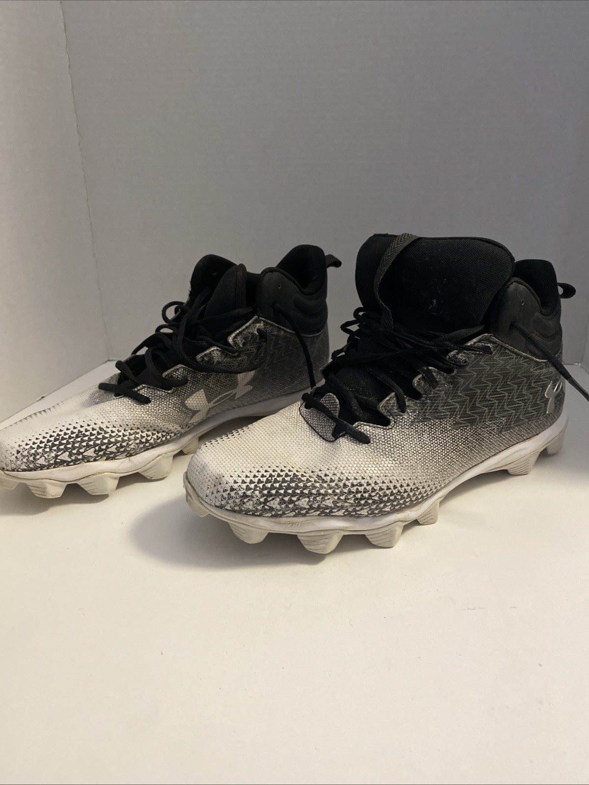 Under Armour Football Cleats- Great Shape! Men's 14. Need In-soles