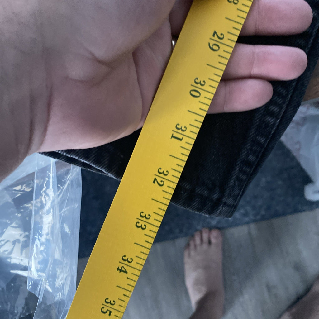 Levi jeans 38X 34 black denim jeans