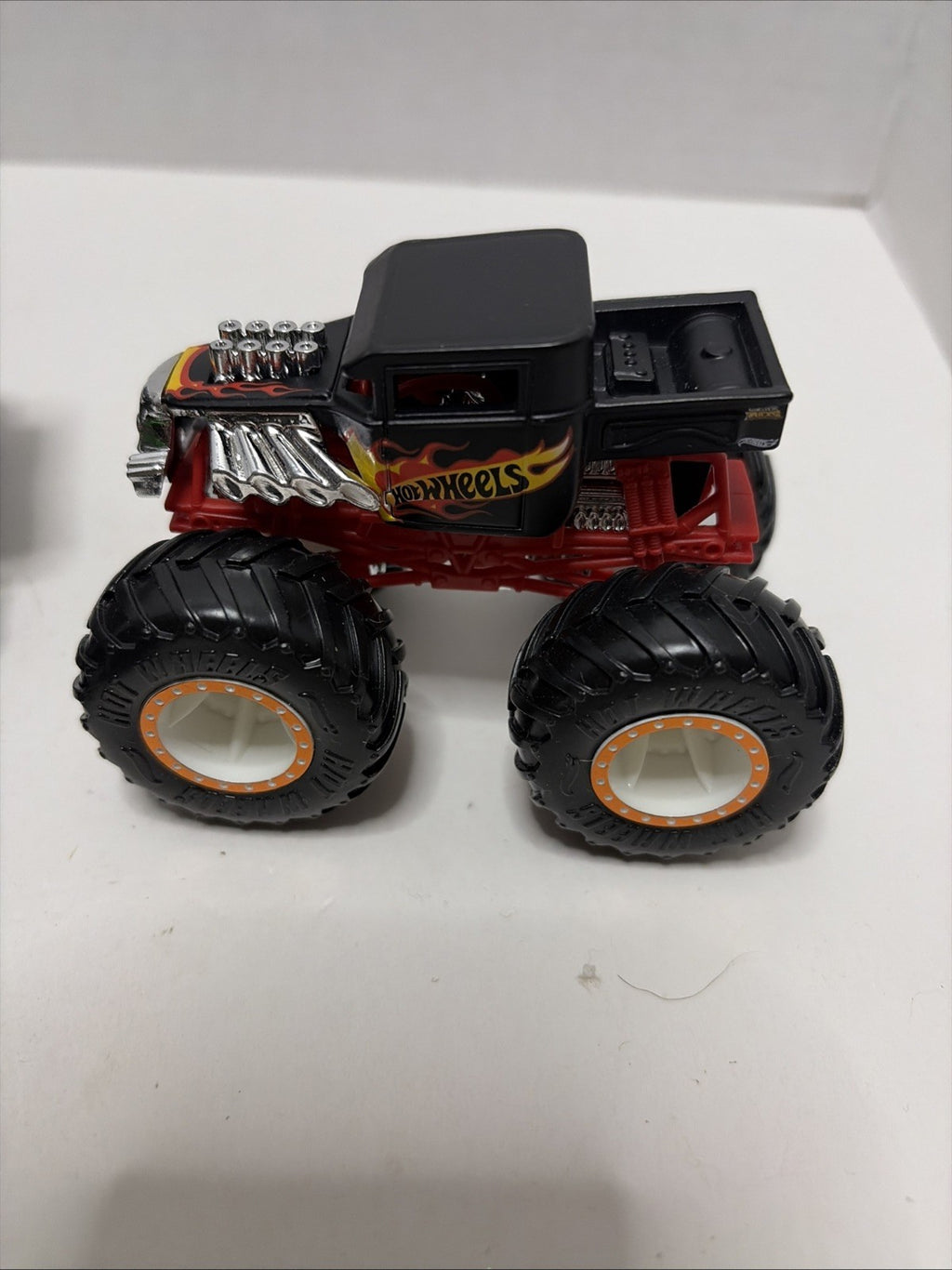 Monster Jam Lot Of 7 Diecast 1:64 Scale Monster Trucks