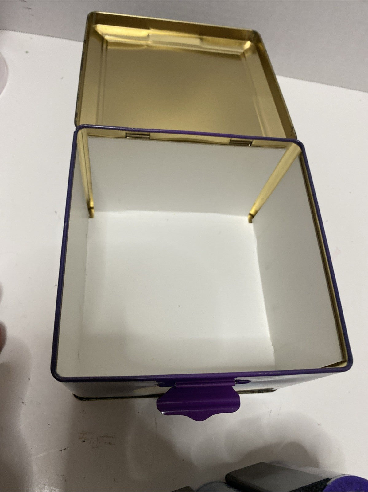 Joe Camel Casino Poker Set Original Tin Box, Both Cards/Chips Still In Wrap Rare