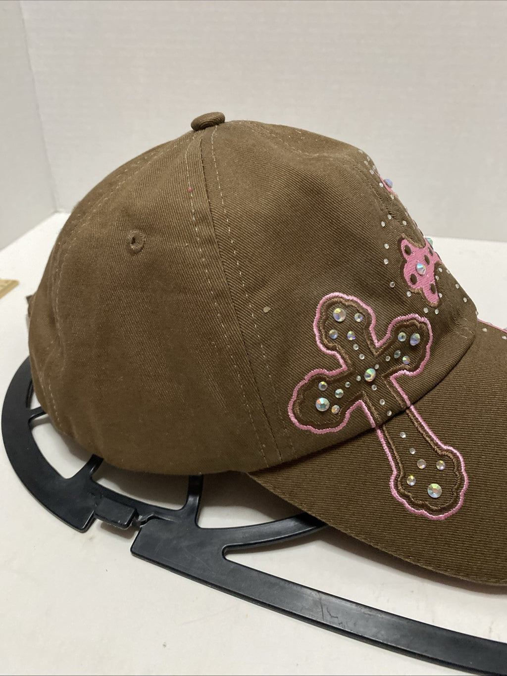 M & F Western Womens Cross Hat Cap NWT
