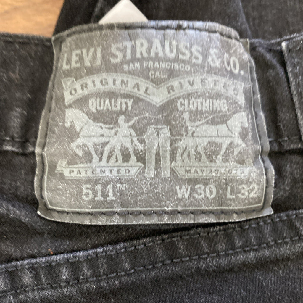 Levis 511 Jeans Mens 32 X 30 Slim Fit Blue Denim Medium Dark Wash Free Shipping