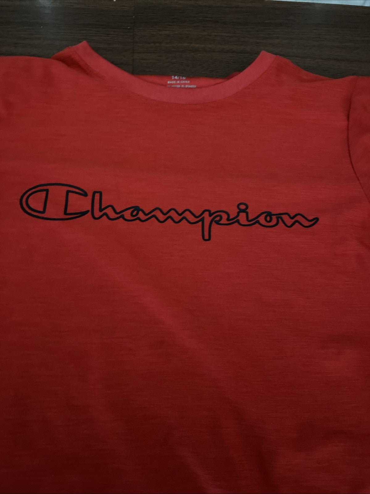 Champion  Boys sz 14/16 Red short sleeves T-Shirt Mint Condition
