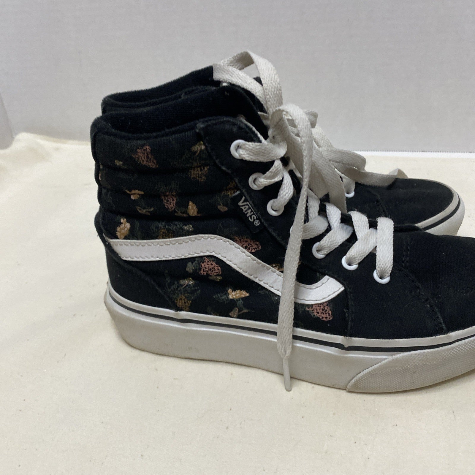 Vans Filmore High Garden Floral Black/White Skate Shoes Sneakers YOUTH Size 2