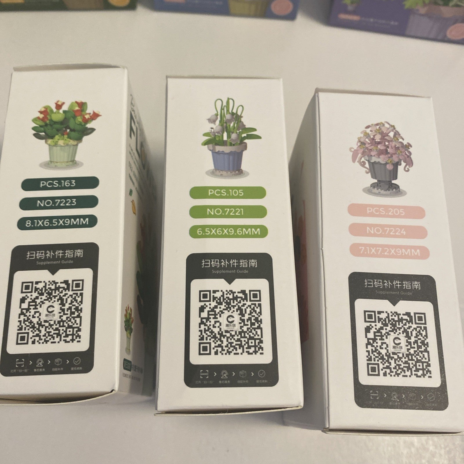 Beauty of FLOWER Lot/Set of Plastic Blocks Pcs. 10 Boxes, All Different And Comp