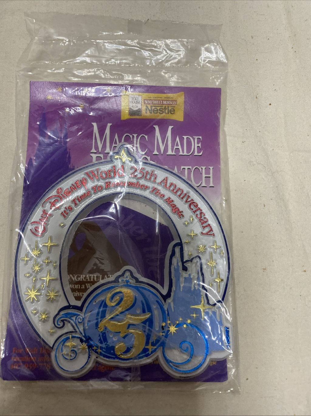 Rare Disney World 25th Anniversary Magnet - 1971-1996 Magic Kingdom