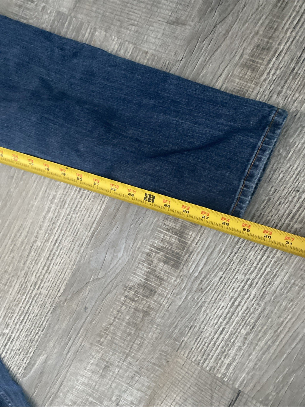 Levi women’s 542 skinny jeans size 22 zip side pocket