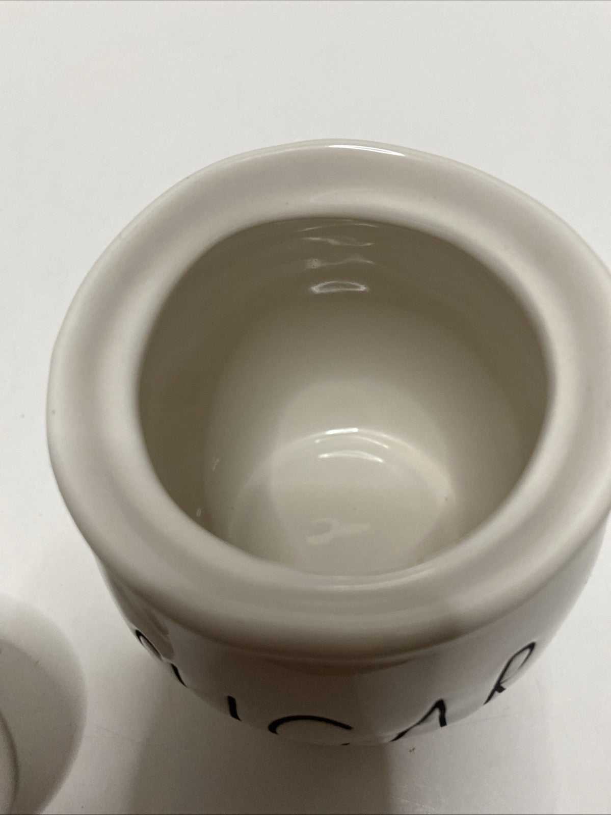 Rae Dunn Sugar Bowl "Sugar" with lid Approx. 4" tall warm white