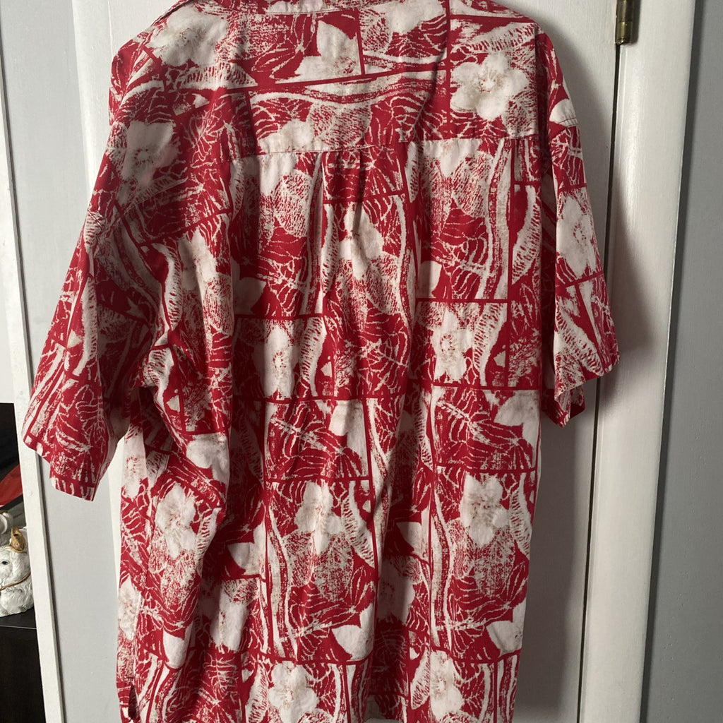 Perry Ellis extra large button-down short sleeve men’s shirt red and white Hawai