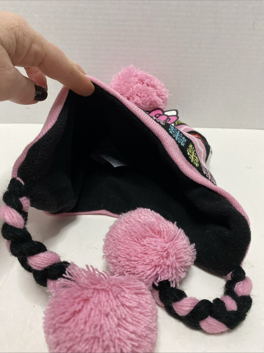 Hello Kitty Beanie Winter Hat with Hearts And Snowflakes /Tassels
