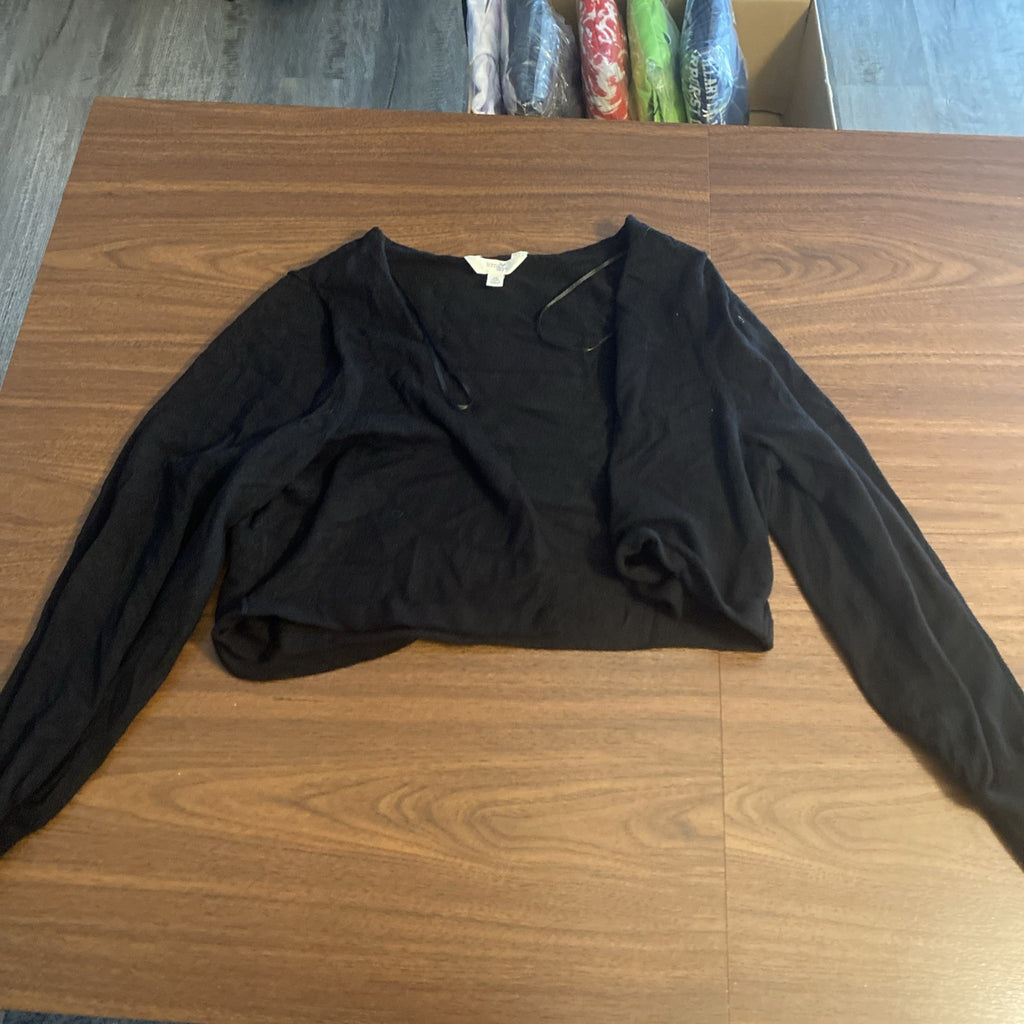 Tara and Skye women’s 14 W sweater midriff cut long sleeve black