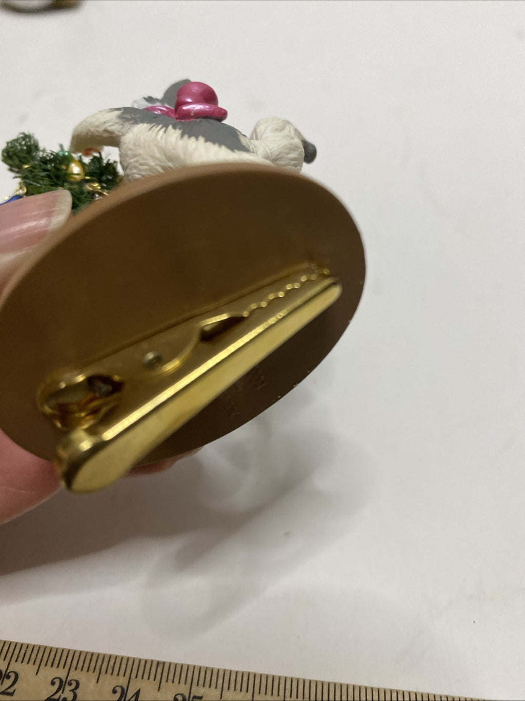 Hallmark  Mischievous Kittens Clip-On  2004 Ornament
