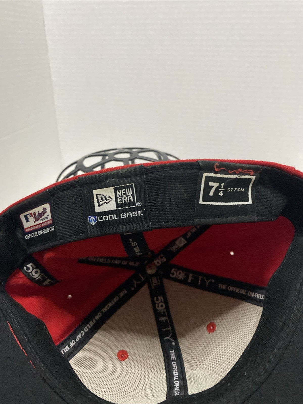 Cleveland Indians 2017 NE On-Field Low Profile ALT Fitted Hat-Red