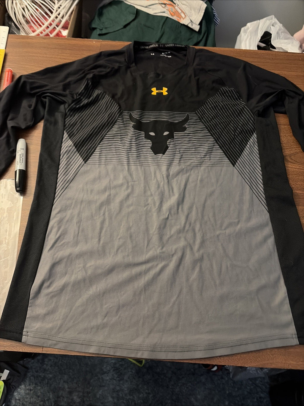 Under Armour Project Rock Shirt Mens XL Long Sleeve HeatGear Chase Greatness