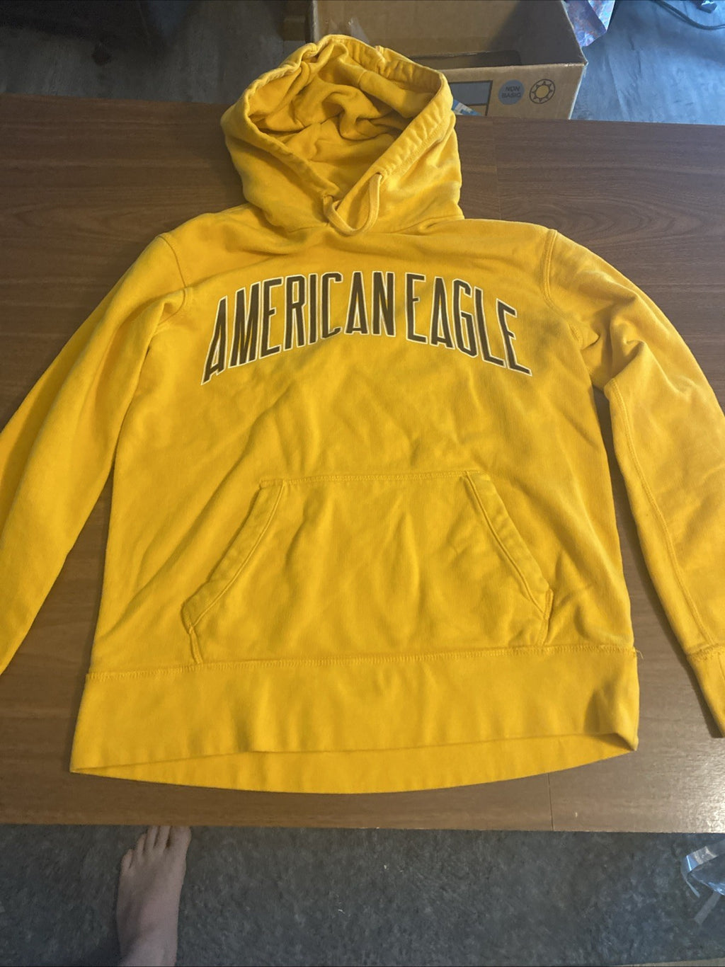 American Eagle hoodie extra small long sleeve kangaroo pocket