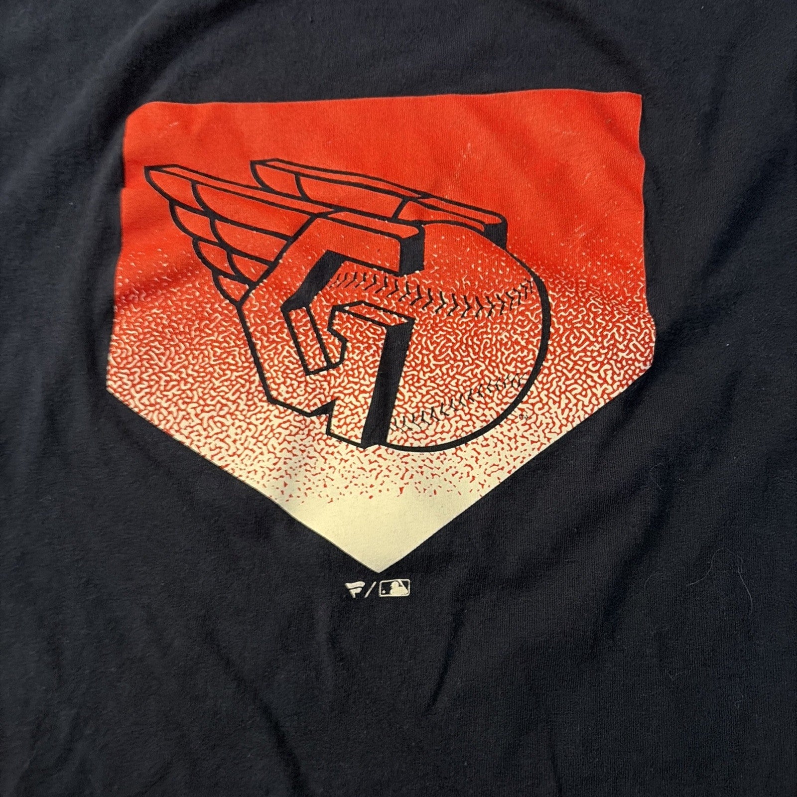 Fanatics MLB Men’s XL Cleveland Guardians Long Sleeve T-Shirt