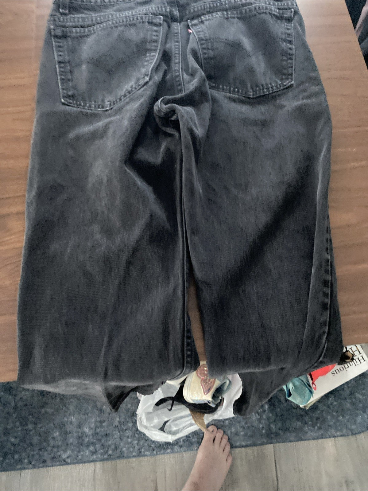 Levi jeans 38X 34 black denim jeans